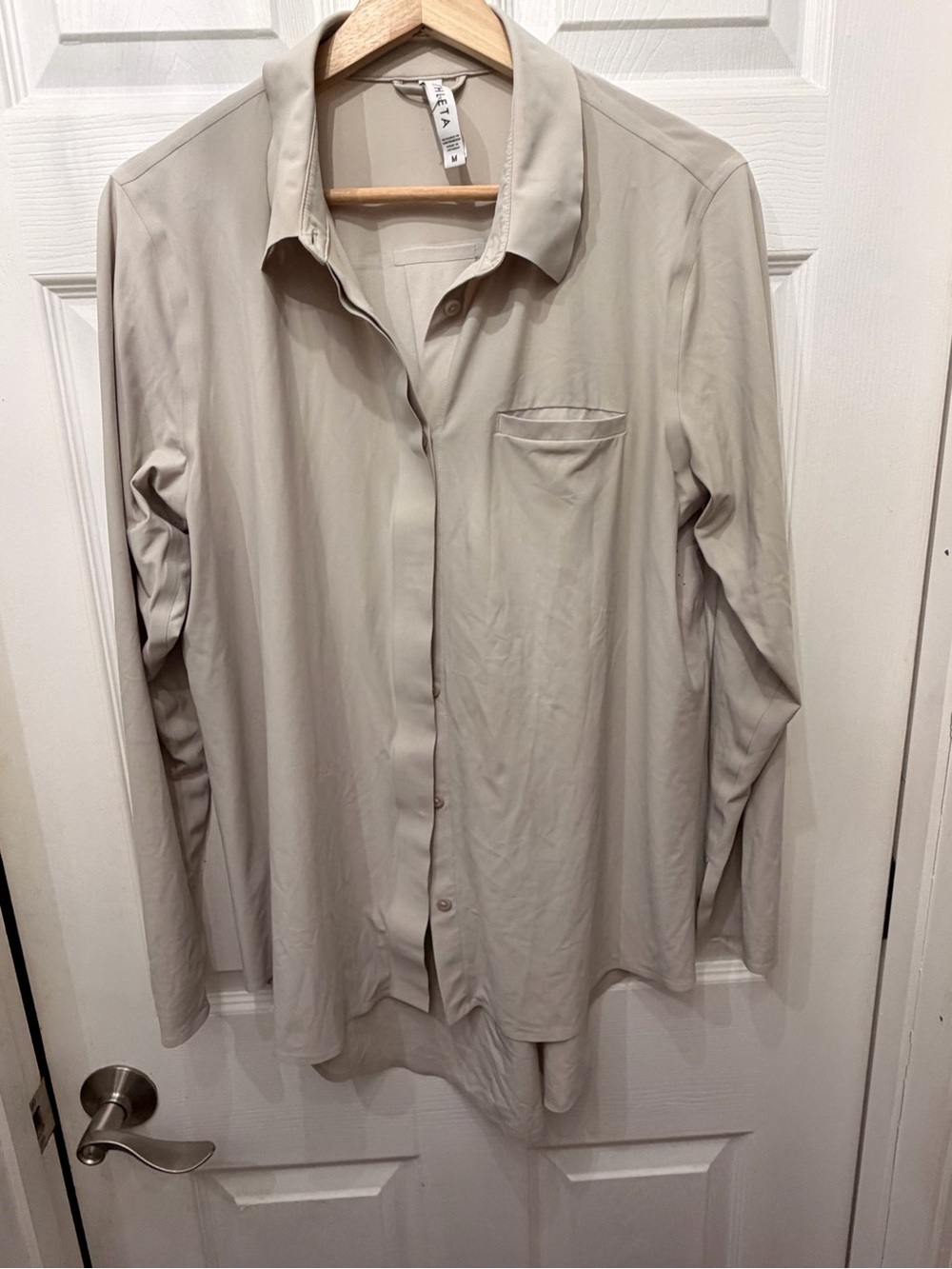 Athleta  Light Beige Long-Sleeve Button-Down Shirt